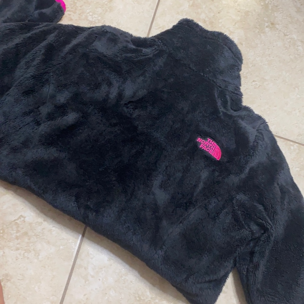Women’s fleece North Face zip up jacket